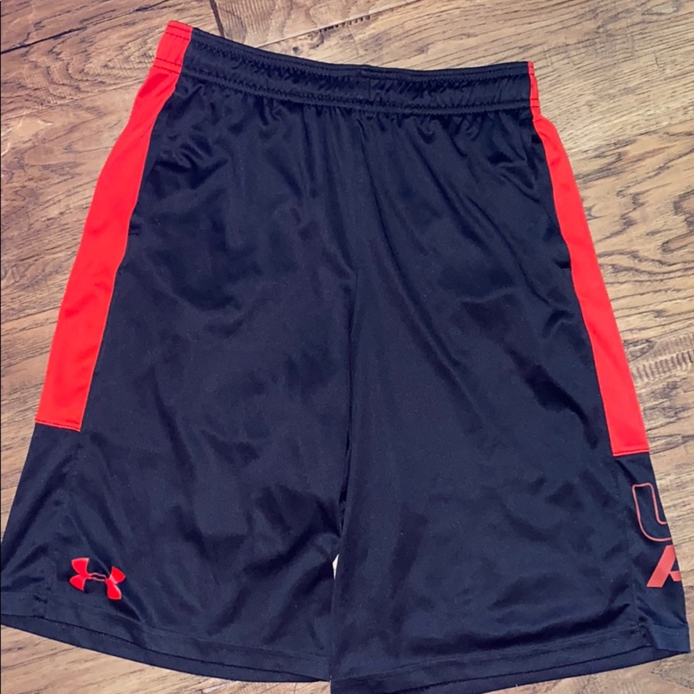 Under Armour shorts black and red boys large